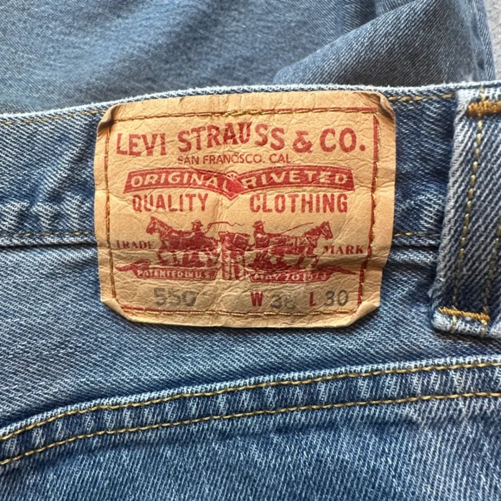Vintage Levi's 550 Jeans Mens 36x30 (37x29) Blue Relaxed Medium Wash Denim‎ Y2K